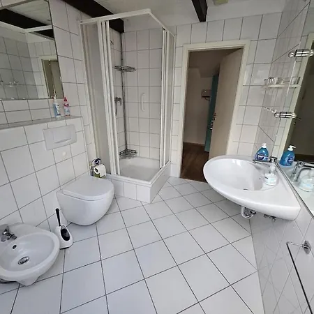 Holiday With 1 Bedroom *